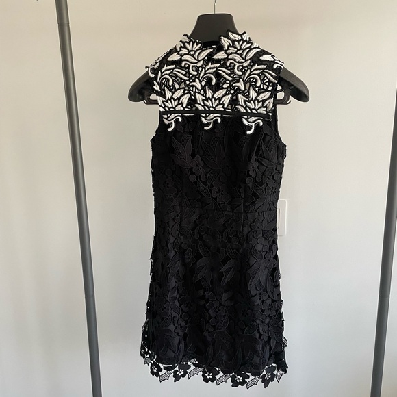 Topshop Floral Embroidered Black/ White Mini Dress - Picture 1 of 16